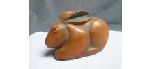 sculpture d'un petit lapin ,terre cuite patinée pièce unique