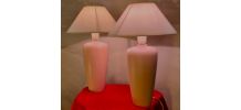 paire de lampes 1970 ceramique rose mat et abat jour blanc c