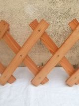 patères extensibles  en bois