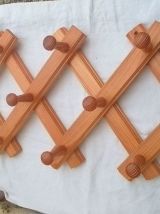 patères extensibles  en bois