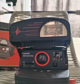 POLAROID EXTRÊME 600