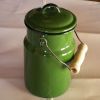 Pot à lait émaillé ancien