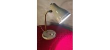 lampe de bureau 1960 jolie petit model  , avec ses trace d u