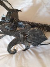 Ancienne applique torchère fer forgé château fleur lys 1950