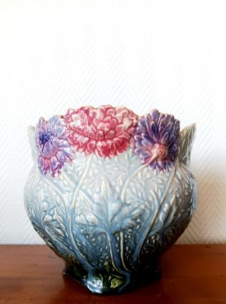 Cache pot art nouveau aux pivoines en barbotine 