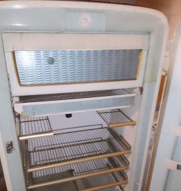 Frigo marque RCA année 50/60