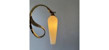 ANCIENNE APPLIQUE VINTAGE EN OPALINE VINTAGE