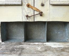 Petit casier en zinc - vide poche - cache pot pour petites p