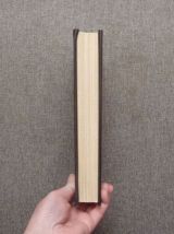 An Assassin's Guide to Love and Treason- Signé 