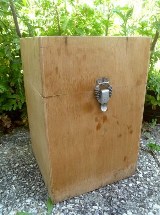 Boite artisanale vintage