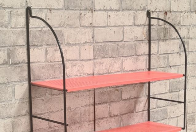 etagere  vintage tole  perforé  dans le style   M mategot  ,