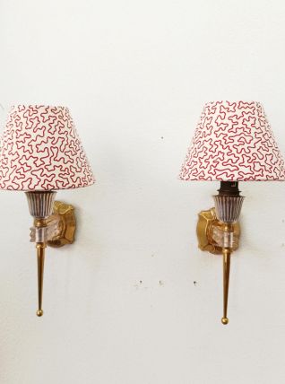 Paire d'appliques en Plexiglas style Hollywood Regency 