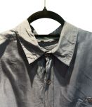 Chemise en soie bleu marine 