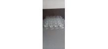 16 petits verres à pieds vintage 
