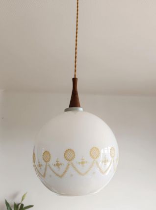 Suspension vintage opaline 1970 