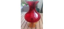 Vase en verre rouge et jaune