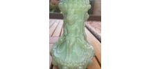 Vase en opaline vert clair 