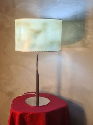 lampe gainé de cuir  1975   a   85   dans le style ADNET Jac
