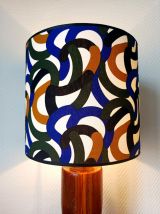 Lampe en bois brutaliste et abat-jour sur mesure 