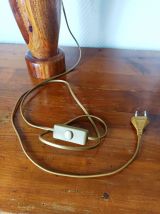 Lampe en bois brutaliste et abat-jour sur mesure 