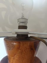 Lampe en bois brutaliste et abat-jour sur mesure 