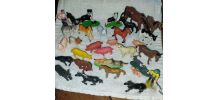 lot miniature figurine animaux de la ferme et fermiers 