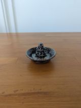 Porte-encens artisanal en terre cuite – Maghreb
