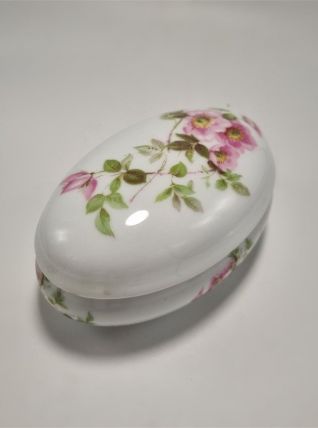 Boîte en porcelaine