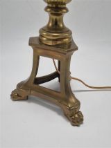 Pied de lampe à pattes de lion