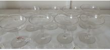 Lot de 8 coupes à champagne en verre.
