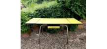 Table formica jaune citron vintage 1960 