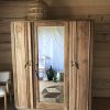 Armoire art déco, bois massif et miroir biseauté 
