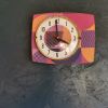 Horloge vintage pendule murale silencieuse "Violet orange"
