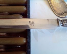 LOT 12 COUTEAUX 