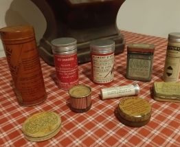 Anciennes boîtes de médicaments  (lot de 10)