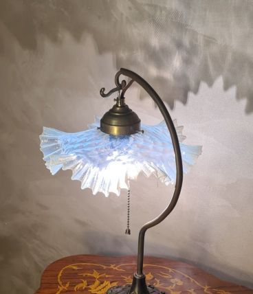 lampe en fontes d aciers et laitons 41x26 abats jours verres