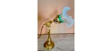  Lampe de table raffinée en laiton et verre travaillé - styl