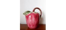 Pichet en barbotine fraise vintage 