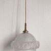 Suspension globe art déco en verre dépoli