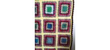 Couverture Granny crochetée à la main (135 x 100 cm) Années 