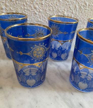 6 verres à thé marocains bleus et dorés.