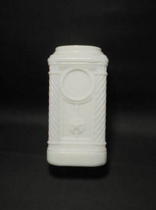 Pot en opaline
