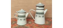 Cafetière et théière en tôle émaillée (Geneviève Lethu)