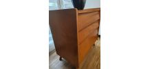 Commode 