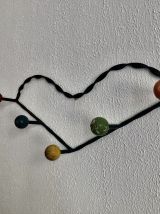Portemanteau vintage 1960 coeur 5 patères boules bois - 60 c