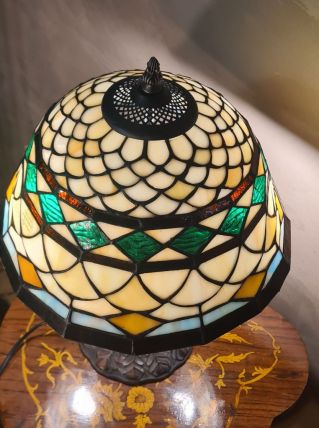 lampe 1970 a 80 sous license original tifany  eskriss verre 