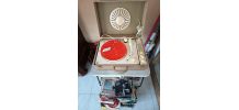 Tourne disque + 100 disques 45t