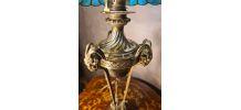 lampe bronze a tete de bouc 19eme et abat jour pate verre so