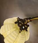 lampe bronze et laiton 1950  abat jour opaline 39x27 elec  f