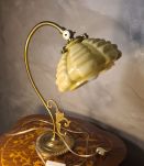 lampe bronze et laiton 1950  abat jour opaline 39x27 elec  f
